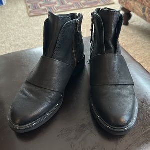 OTBT Frontage Black moto boots